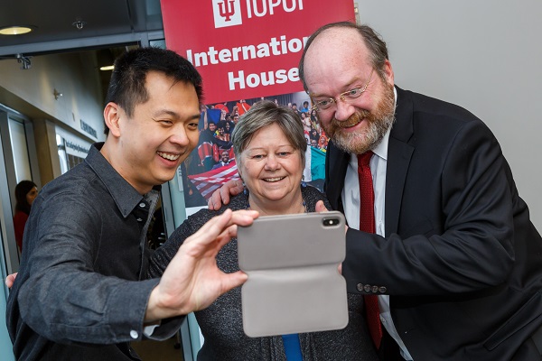 I-House alumni pose for a picture at the 2018 IUPUI International Festival